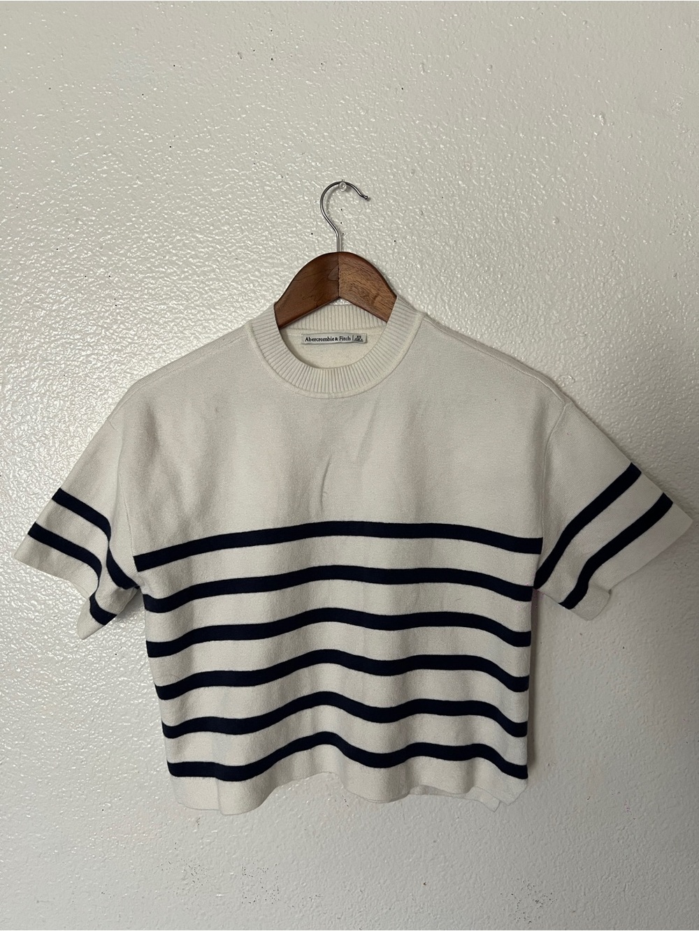 Abercrombie & Fitch White Knit Tee with Navy Stripes